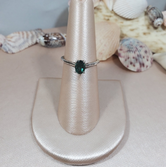 Nwot Rare Chrome Diopside silver ring